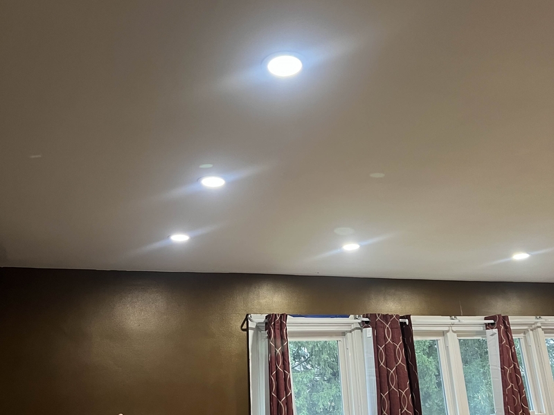 Recessed lighting installation.